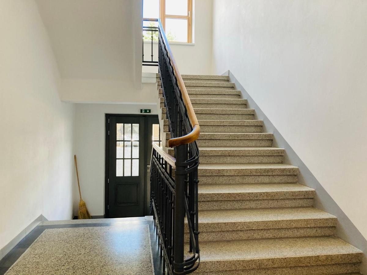 Residence Kotel 로끼뜨니쩨나드이제로우 외부 사진