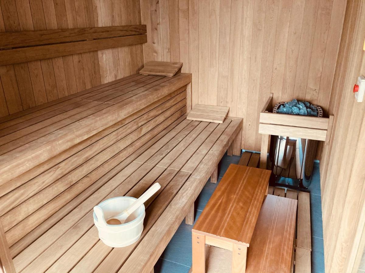 Residence Kotel 로끼뜨니쩨나드이제로우 외부 사진