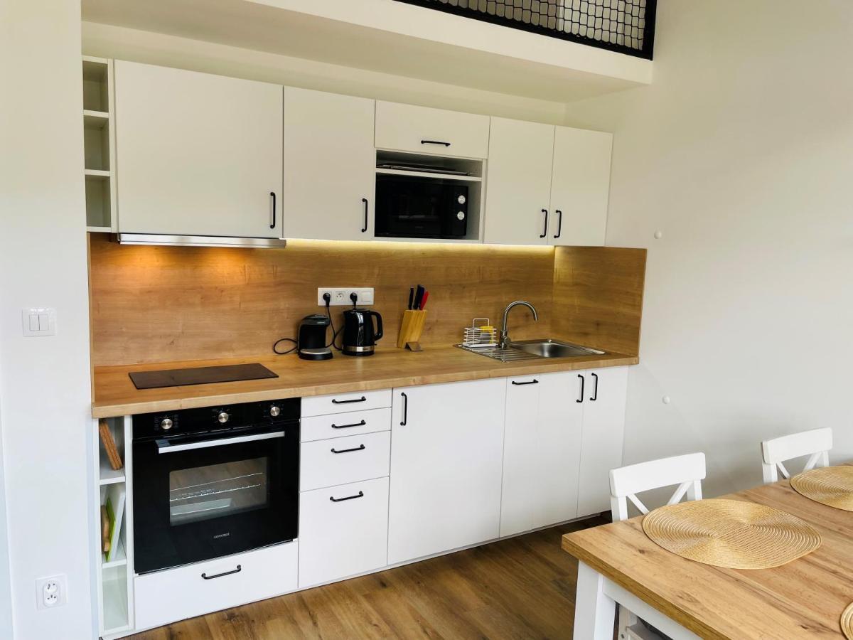 Residence Kotel 로끼뜨니쩨나드이제로우 외부 사진