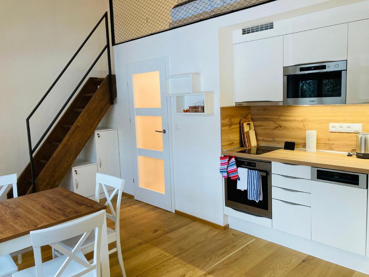 Residence Kotel 로끼뜨니쩨나드이제로우 외부 사진